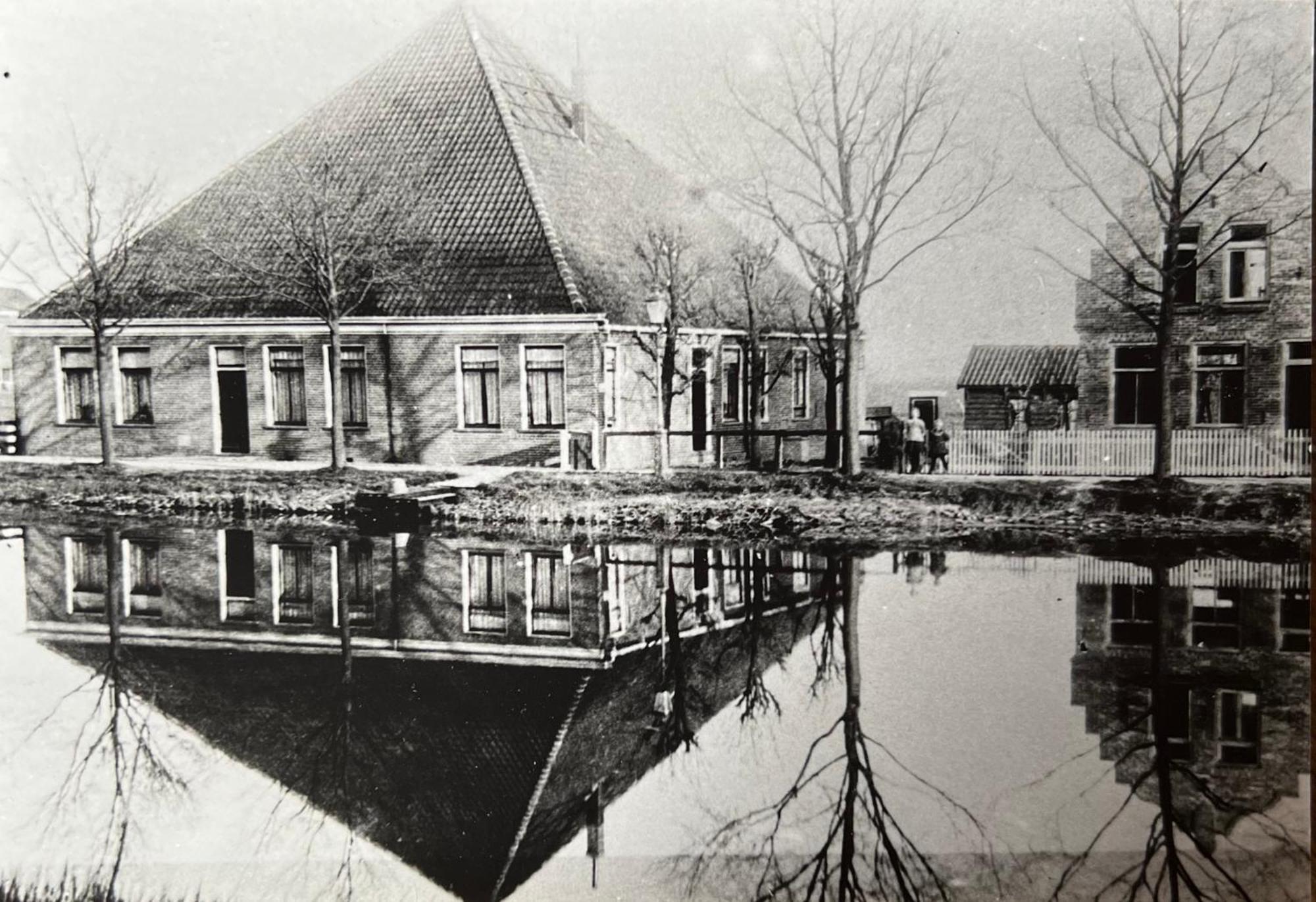 אדם "De Walvisch", Appartement In Authentieke Boerderij מראה חיצוני תמונה