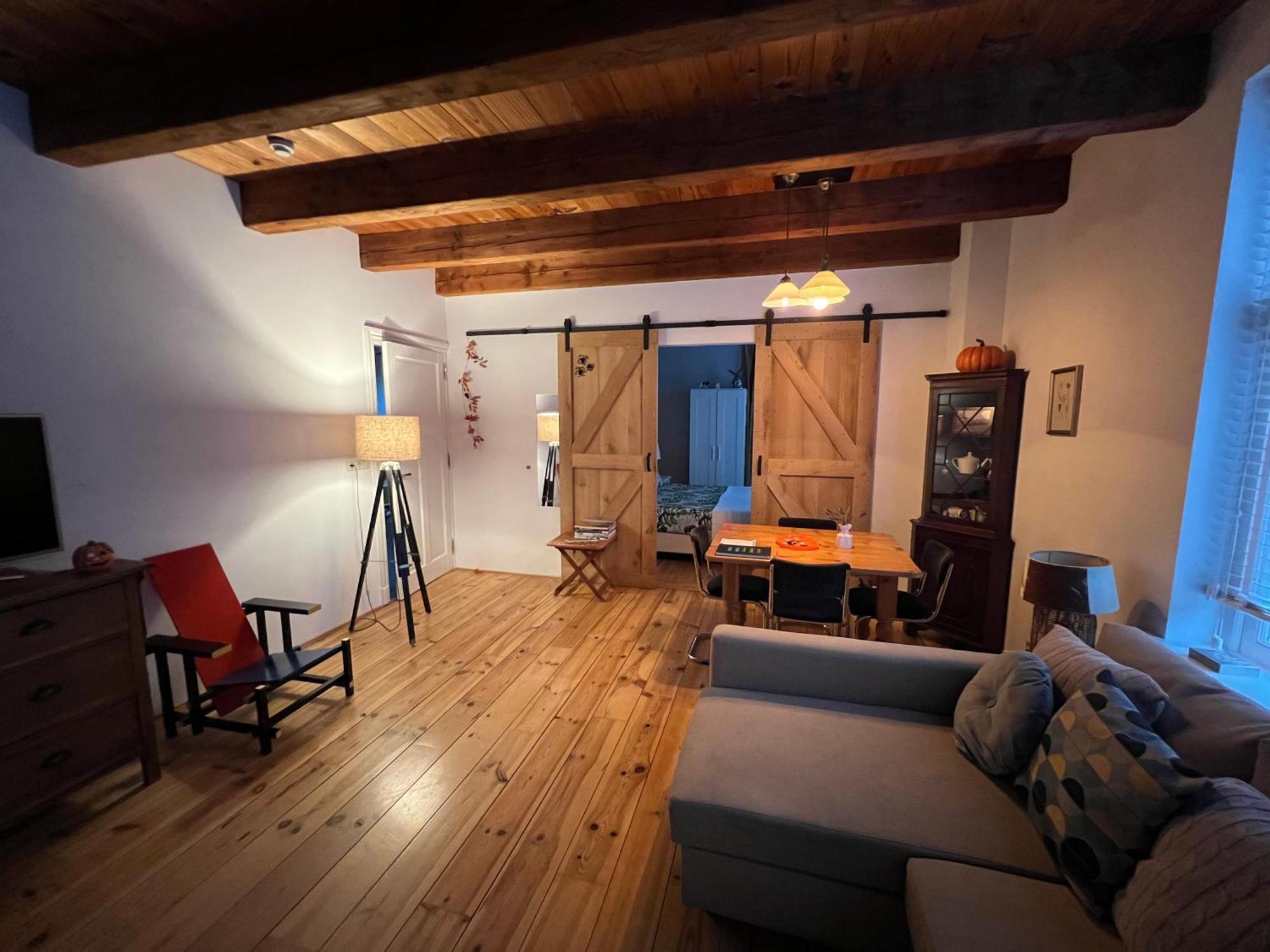 אדם "De Walvisch", Appartement In Authentieke Boerderij מראה חיצוני תמונה